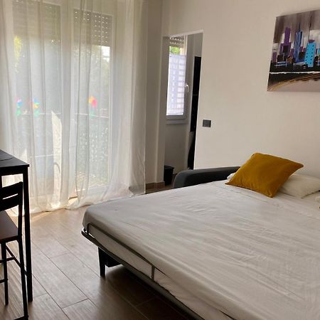 Ferienwohnung Moderno Ed Elegante Loft Con Balcone Mailand Exterior foto
