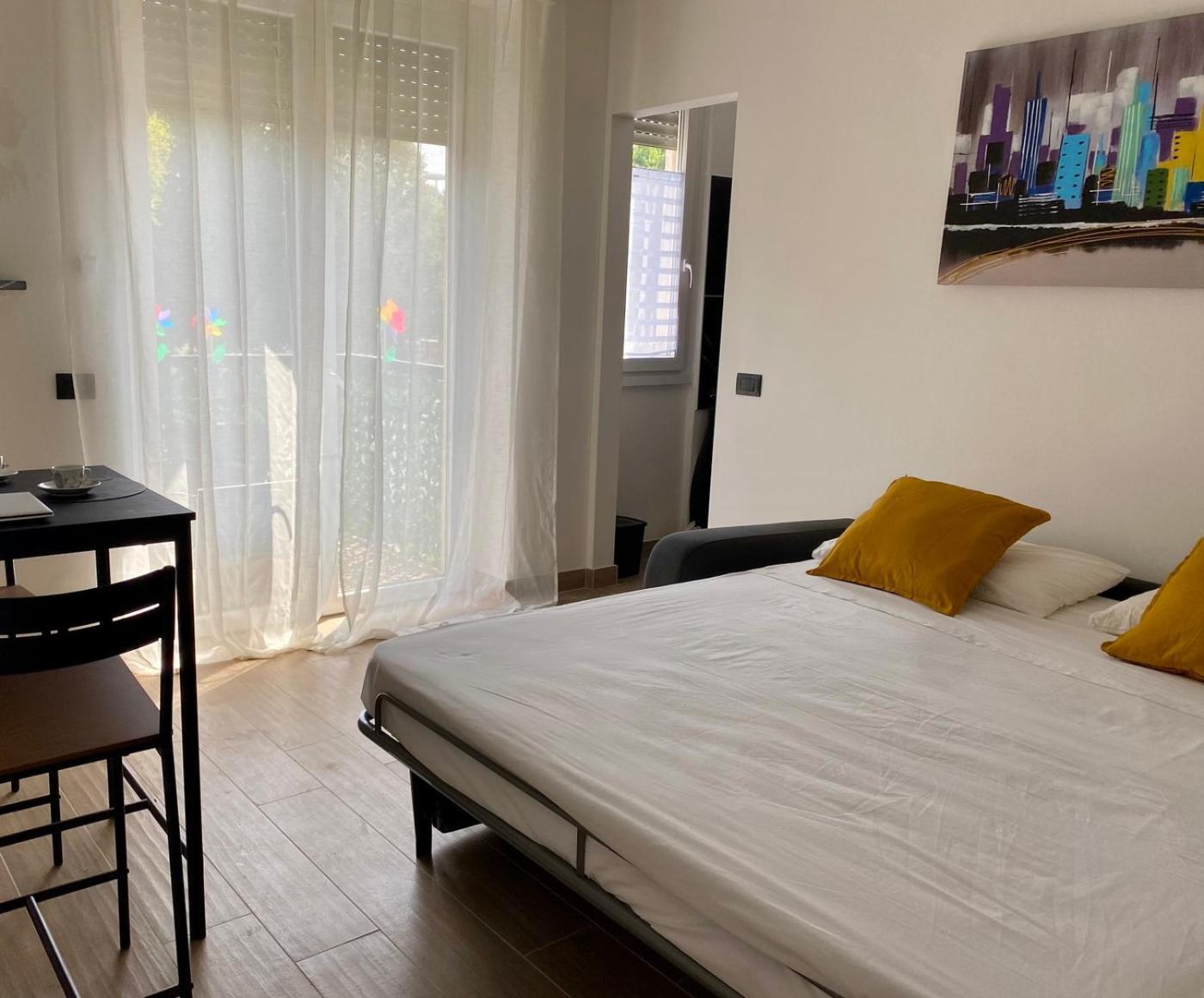 Ferienwohnung Moderno Ed Elegante Loft Con Balcone Mailand Exterior foto